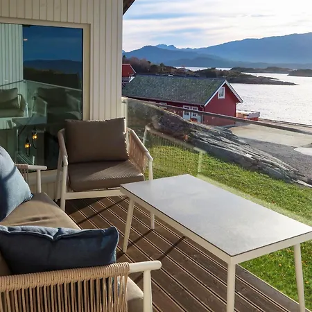 Svortevik By Interhome * Naustdal i Sunnfjord